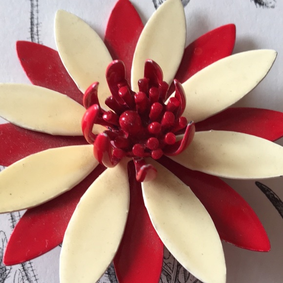 1960's vintage daisy pin & earrings red & white - Picture 6 of 7